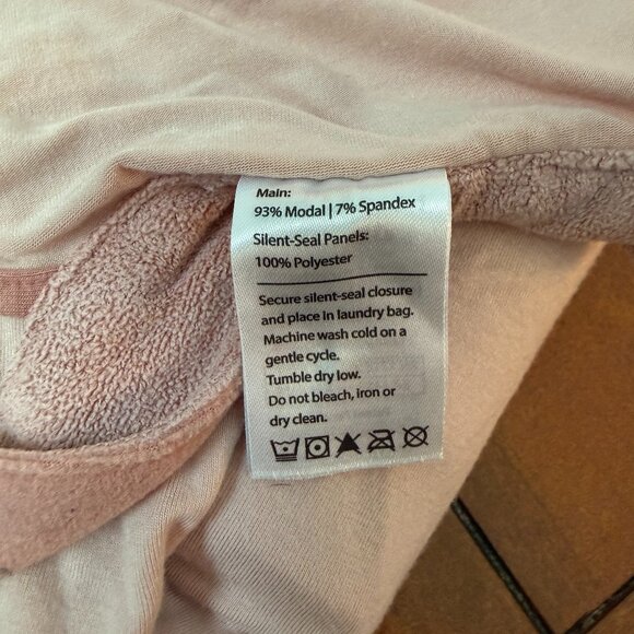 taking cara babies b.e.s.t. swaddle in ballerina pink - Picture 5 of 7